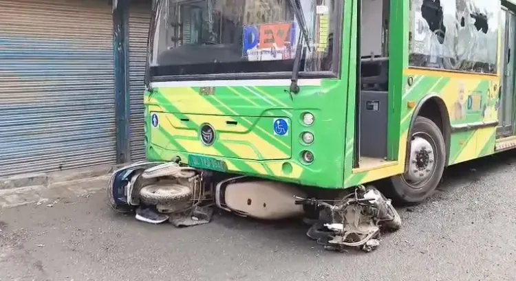 DTC bus kills 1, injures 2 in Delhi's Anand Parbat; driver flees scene