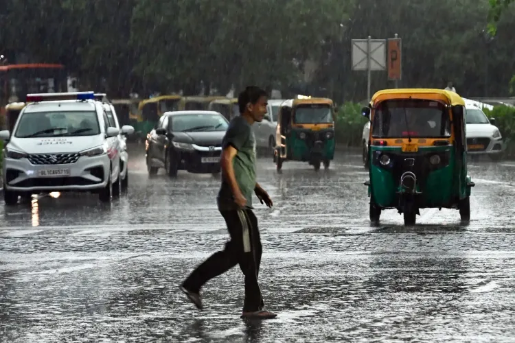 Delhi-NCR rain lowers temperatures, AQI drops to 76 on Friday