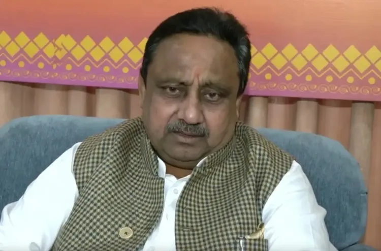 क्या ममता बनर्जी ने पांच साल में कितने मंदिरों का जीर्णोद्धार किया?