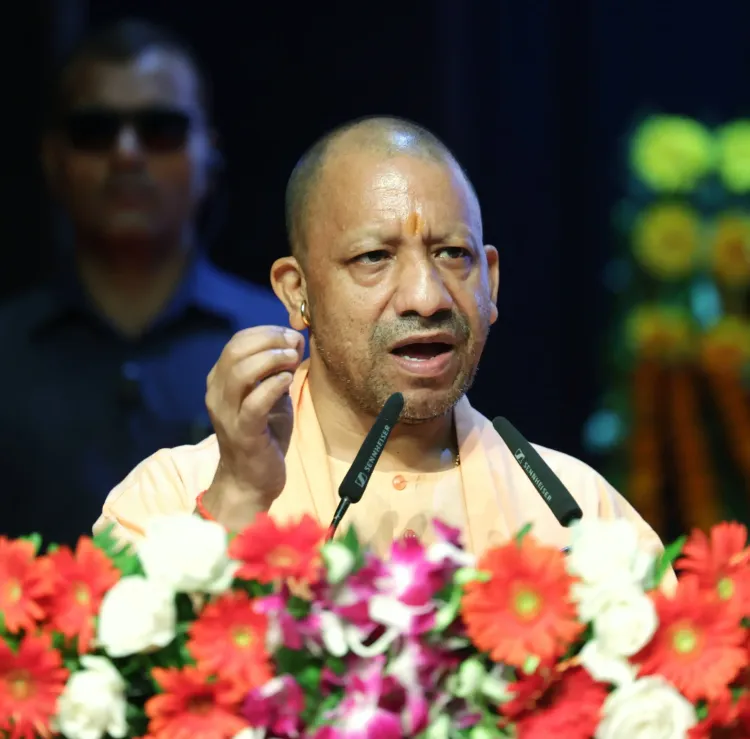 क्या पहले बेटियां सुरक्षित नहीं थीं, आज खुद बना रही हैं अपना रास्ता: मुख्यमंत्री योगी?