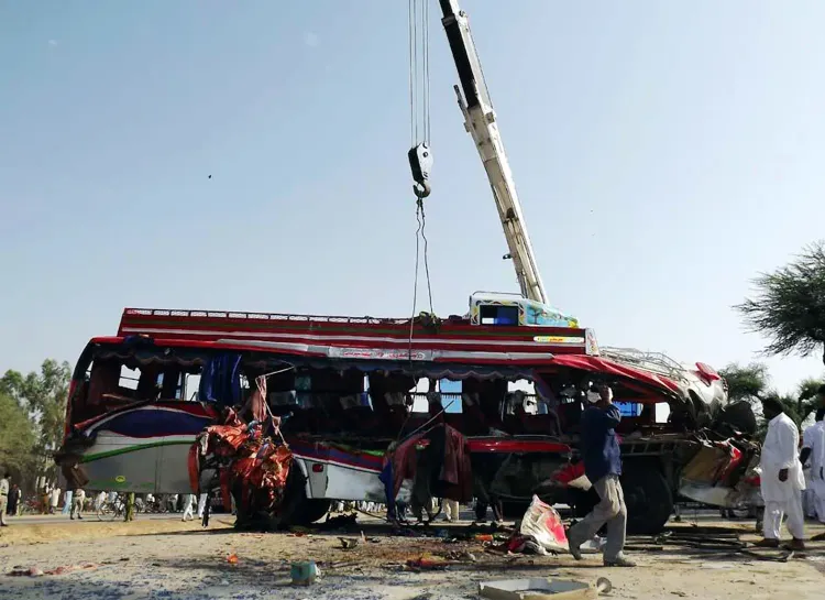 Pakistan bus plunge kills 40 near Balochistan-KP border on Sherani-Zhob highway