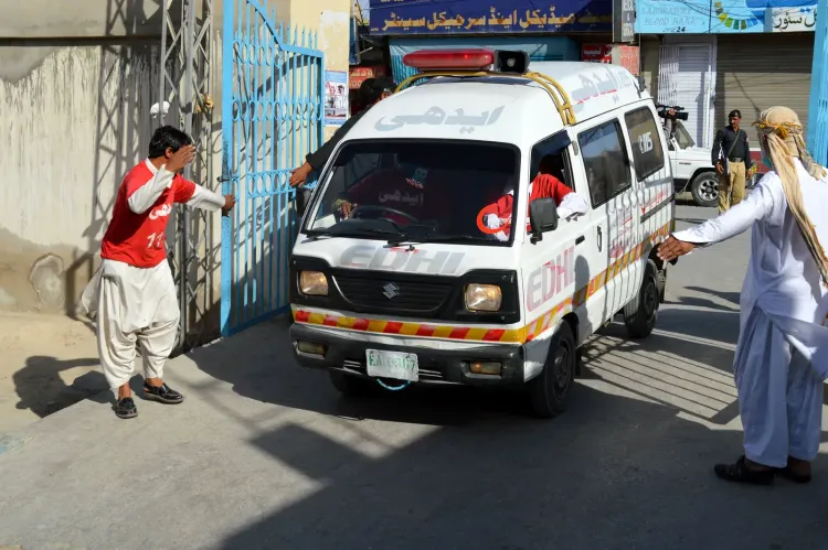 Balochistan doctors' strike hits Day 21, thousands stranded in Quetta