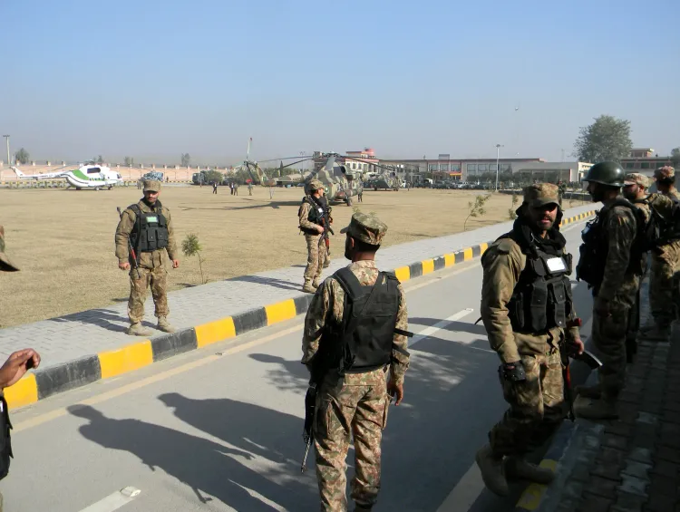 क्या पाकिस्तान के खैबर पख्तूनख्वा के बन्नू में पुलिस चेकपोस्ट पर हमला हुआ?