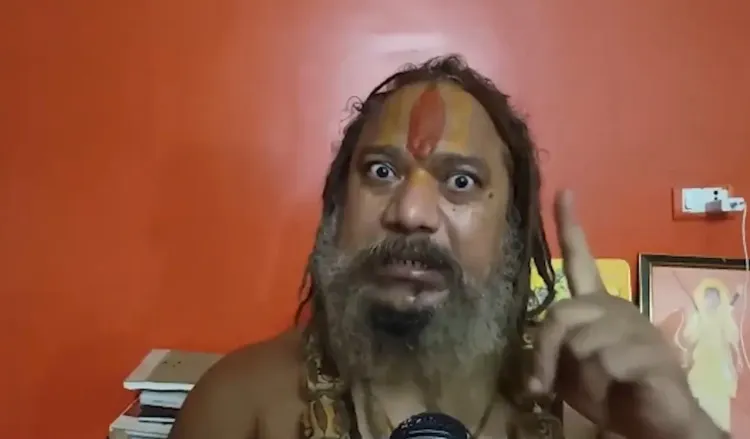 पाकिस्तान में 125 साल पुराना हिंदू मंदिर तोड़ा गया, जगतगुरु परमहंस आचार्य ने दी कड़ी चेतावनी