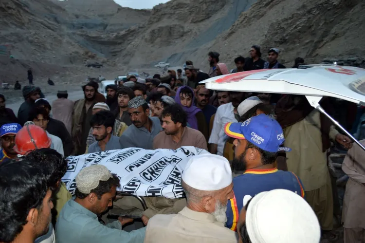 What Happened in Quetta? Two Miners Die in Landslide