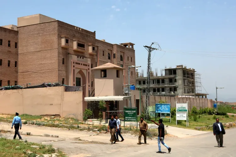 Pakistan court restores suicide attempt penalties, alarming psychiatrists