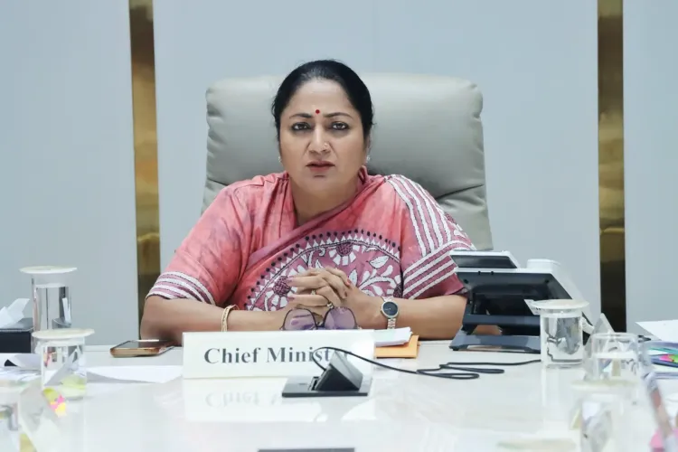 दिल्ली के पालम में भीषण आग, सीएम रेखा गुप्ता ने व्यक्त किया गहरा दुख