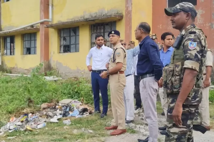 पलामू के मेदिनीराय मेडिकल कॉलेज में आवारा कुत्ता नवजात का शव लेकर घूमा, DC-SP ने लिया जायजा