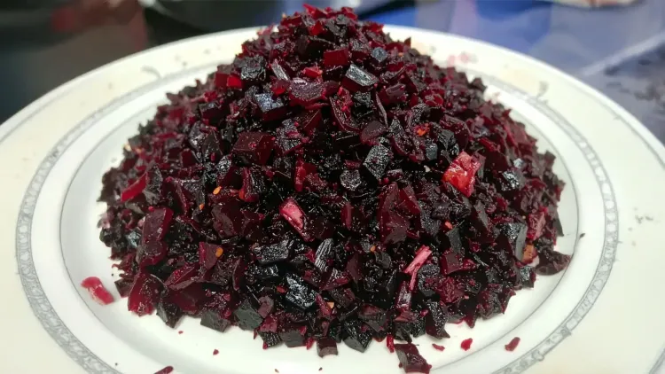 क्या पलाश के पेड़ से निकलने वाला जादुई लाल गोंद स्वास्थ्य के लिए फायदेमंद है?