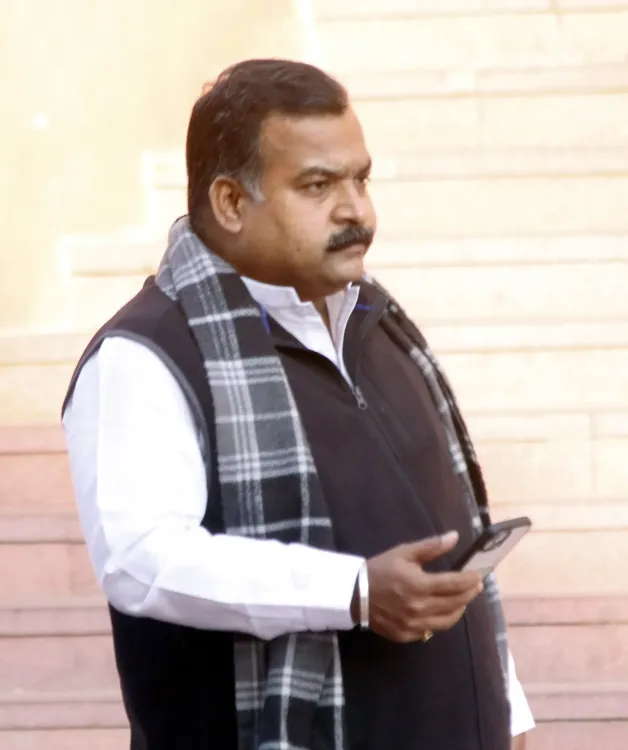 Why is the Congress Party Advocating for an Adjournment Motion in Lok Sabha Regarding SIR?