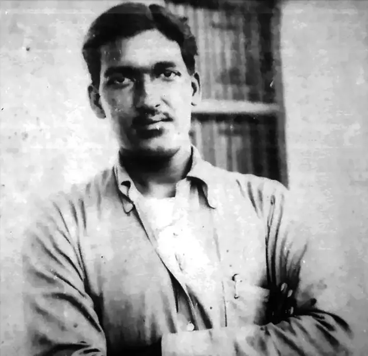 अशफाक उल्ला खां जयंती: गांधीवाद से क्रांति तक का सफर, काकोरी कांड और शहादत की अमर गाथा