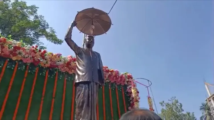 बालुरघाट में डॉ. श्यामा प्रसाद मुखर्जी की प्रतिमा का अनावरण, सुकांत मजूमदार ने दी श्रद्धांजलि
