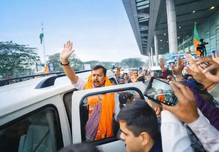 क्या नितिन नवीन का पश्चिम बंगाल में पहला आधिकारिक दौरा विधानसभा चुनाव की तैयारियों के लिए महत्वपूर्ण है?