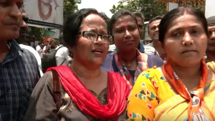 पश्चिम बंगाल चुनाव रुझान: भाजपा की बढ़त पर महिलाओं ने जताई खुशी, PM मोदी और सुवेंदु अधिकारी की तारीफ