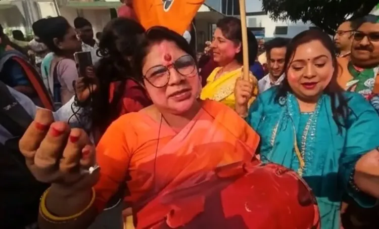 क्या पटना में जदयू कार्यालय के बाहर महिलाओं ने विकास की गंगा बहाने का संकल्प लिया?