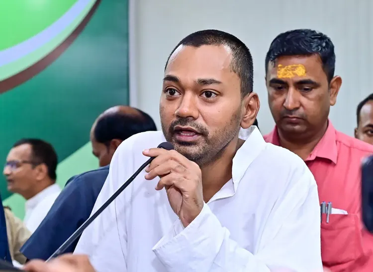 पीएमसीएच प्रभारी प्राचार्य डॉ. नरेंद्र प्रताप सिंह हटाए गए: निजी क्लिनिक में मिले, सरकारी गाड़ी भी खड़ी थी बाहर