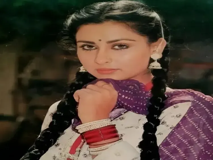 पूनम ढिल्लों की पहली फिल्म में शशि कपूर ने दिया था जोरदार थप्पड़, सेट पर आईं मुश्किलें