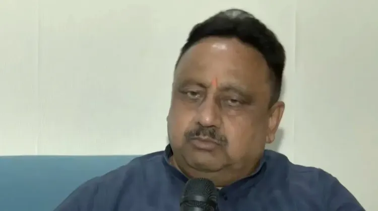 पैलेट गन विवाद: राहुल गांधी के धरने पर BJP का पलटवार, TMC ने बताया साहसी कदम