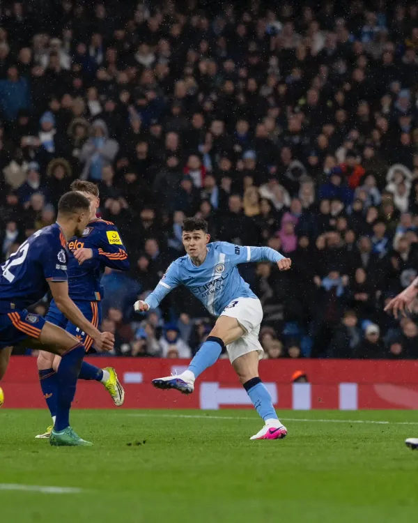 Phil Foden agrees four-year Manchester City extension through 2030