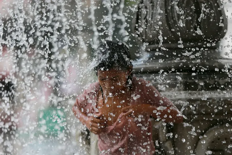 फिलीपींस: ओलोंगापो के बारेट्टो में हीट इंडेक्स 44.8°C, 'खतरे की श्रेणी' में शहर