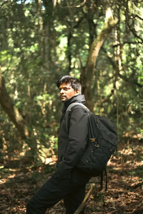 'Maayangal Maayangal' lyrical video out: Photographer's intense new track drops