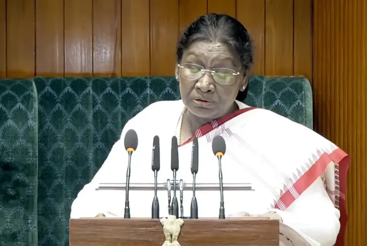 क्या 10 साल में 25 करोड़ लोग गरीबी से बाहर आए और आयकर में हुआ ऐतिहासिक सुधार?