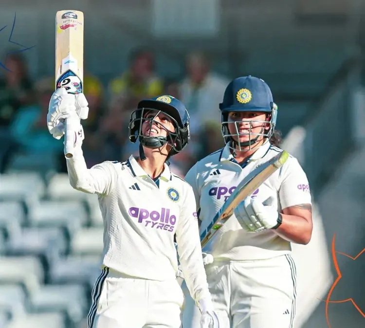 Lucy Hamilton Shines on Debut: Australia Dominate India in Pink-Ball Test