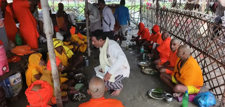 पितृ पक्ष 2026: प्रयागराज संगम घाटों पर उमड़ी आस्था, 26 सितंबर से 10 अक्टूबर तक श्राद्ध पर्व