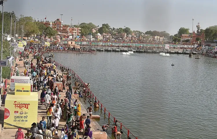 पितृपक्ष 2026: उज्जैन के सिद्धवट में पिंडदान का विशेष महत्व, माता पार्वती से जुड़ी है प्राचीन मान्यता