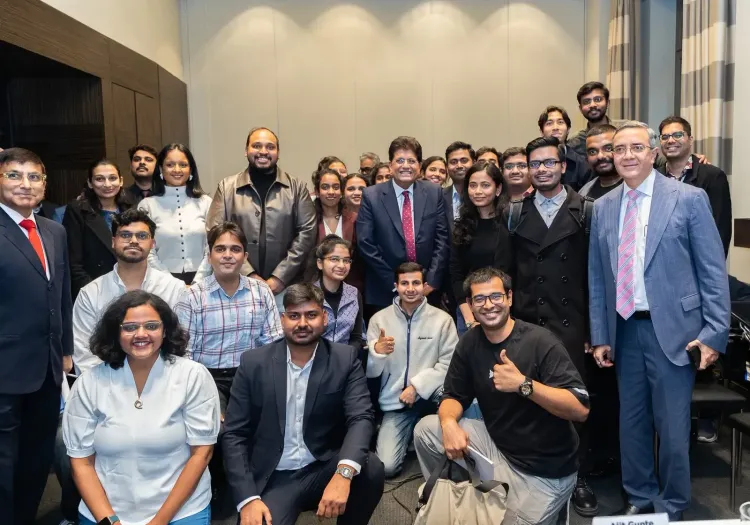 Piyush Goyal meets Indian researchers in Berlin, pledges trade fair platform for startups