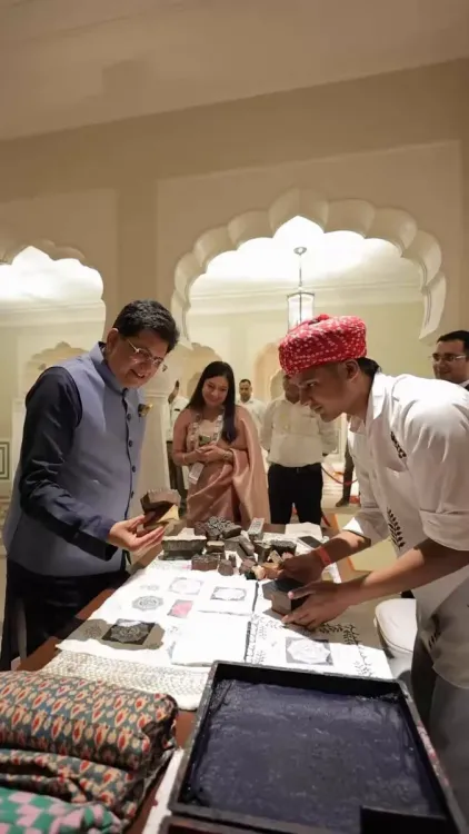 Piyush Goyal tries Bagru Hand Block Printing in Jaipur