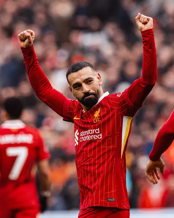 PL: Liverpool Triumph 2-1 Over Wolves with Goals from Diaz and Salah