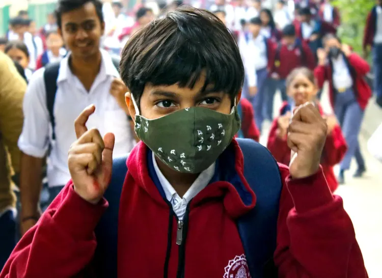 PM 2.5 कणों से बचाव: सही मास्क कैसे चुनें और बच्चों के लिए क्या हैं ज़रूरी सावधानियाँ