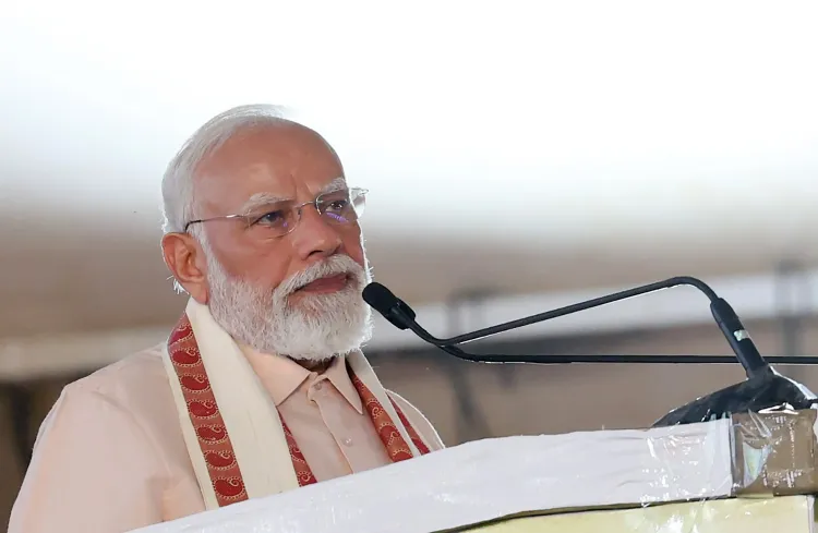 PM Modi Blames DMK for Hindering Essential Central Projects, Urges NDA for TN's Growth