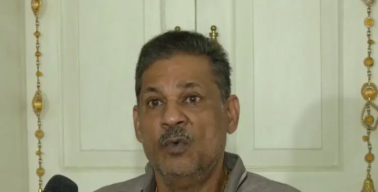 कीर्ति आजाद का BJP पर हमला: 'मोदी इंस्टाग्राम पर आए, पार्टी की हालत खराब'