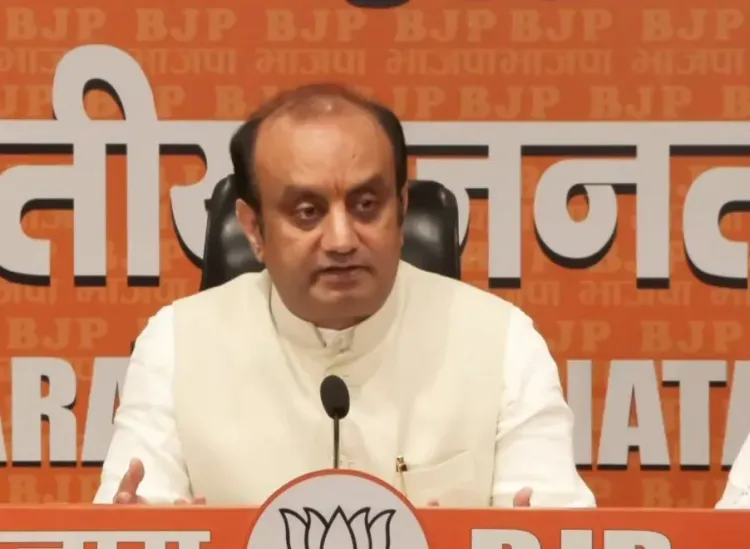 मोदी के स्लोवाकिया-फ्रांस दौरे पर BJP का दावा: भारत जीत रहा वैश्विक भरोसा, AI और STEM में नई साझेदारी