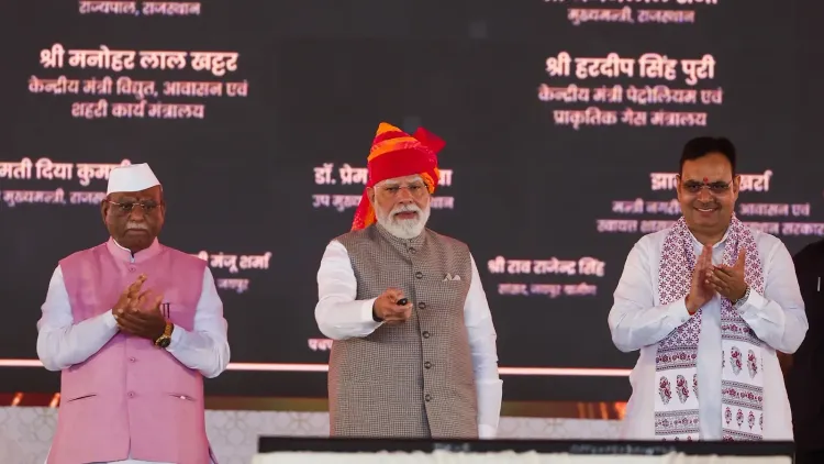 PM मोदी ने लॉन्च किया 'विकसित उड़ान', ₹29,000 करोड़ की योजना से 100 नए एयरफील्ड और क्षेत्रीय कनेक्टिविटी को बड़ा बढ़ावा