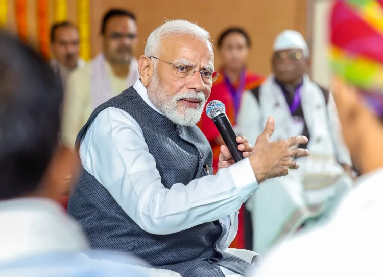 क्या पीएम मोदी ने कांग्रेस कार्यकाल का जिक्र कर बताया 'जीएसटी बचत उत्सव' का कारण?
