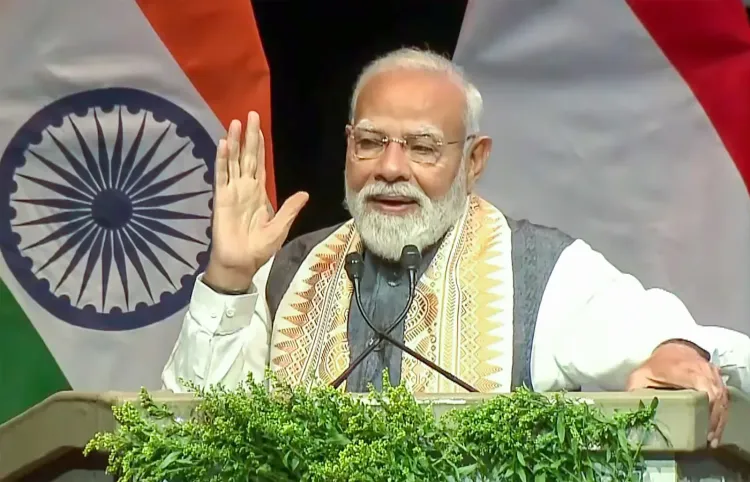 नीदरलैंड में PM मोदी ने '16 मई 2014' की याद दिलाई, हॉल 'मोदी-मोदी' के नारों से गूंजा