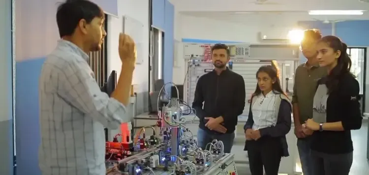 Did PM Modi Just Say '2026 is the New 2016'? Youth as Heroes of Startup India Journey!