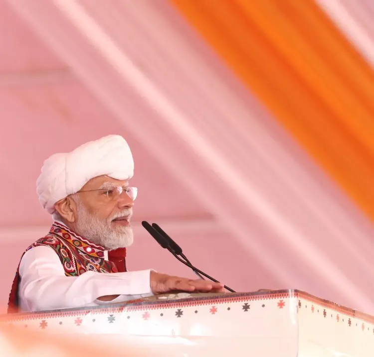 PM Modi Releases PM-KISAN 24th Instalment at Bhildi, Gujarat
