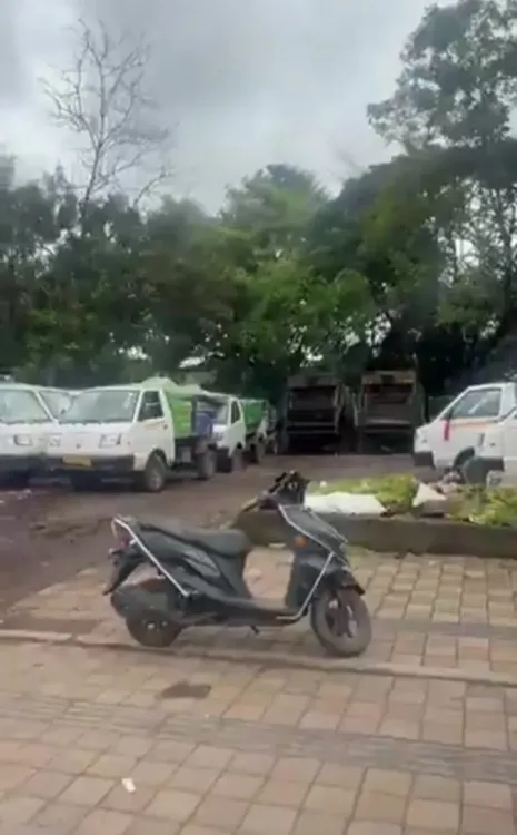 PMC employees' strike chokes Patna sanitation, 1,200 tonnes daily waste at risk