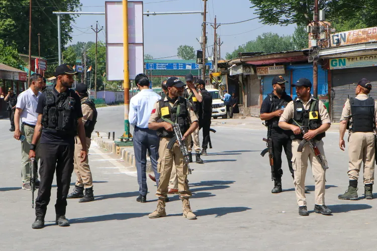 Sopore Police arrest 5 drug peddlers in 3 FIRs under anti-drug drive