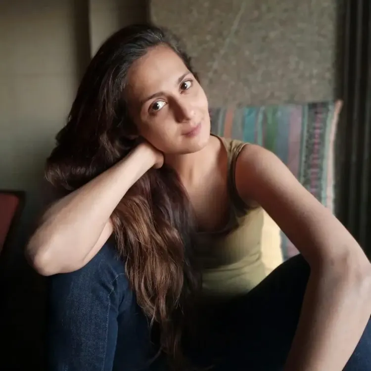 Does Pooja Ruparel Feel 'Immense Love' Being Called 'Chutki' from DDLJ?