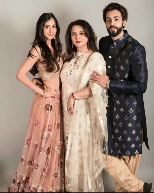 Poonam Dhillon on single motherhood: 'Only my daughter can make me cry'