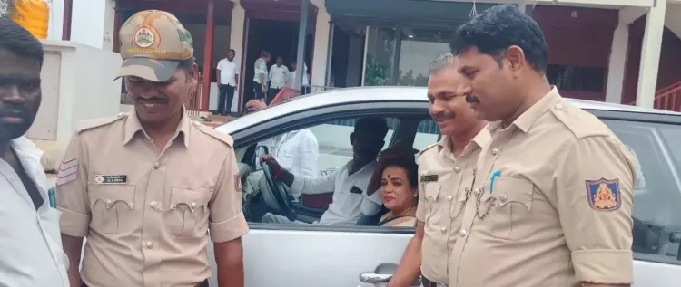 क्या पूर्व मंत्री उमाश्री मस्की अदालत में पेश होने पहुंचीं?