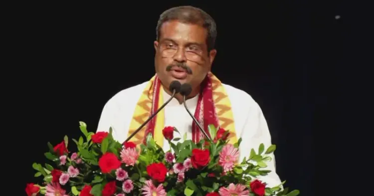 Pradhan attends live unveiling of Swami Lakshmanananda book in Bhubaneswar