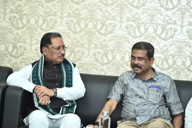 Pradhan meets CM Vishnu Deo Sai at Jharsuguda Airport