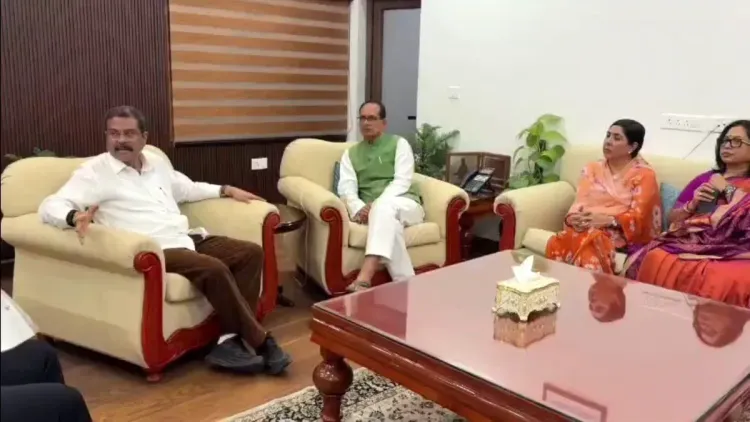 Pradhan pushes to speed up PMAY housing in Odisha