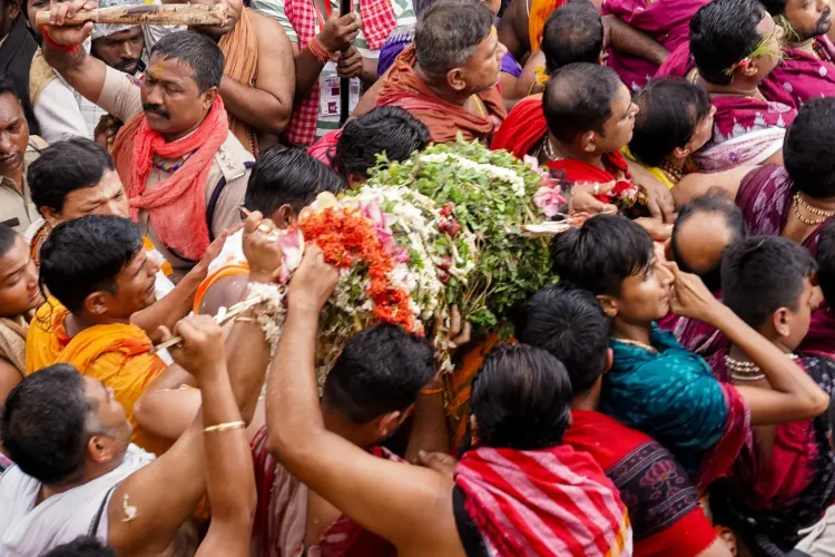 Pradhan seeks Mahaprabhu's blessings at Ratha Yatra 2026